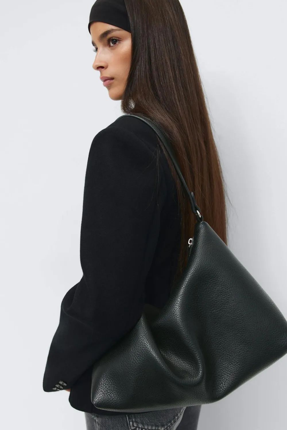 Gina Tricot Slouchy shoulder bag Svart Clearance