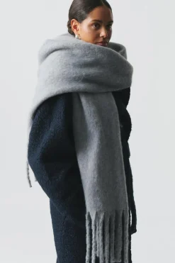 Gina Tricot Soft chunky scarf Grå Clearance