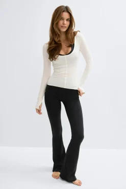 Gina Tricot oft ayering yoga top Hvit Sale