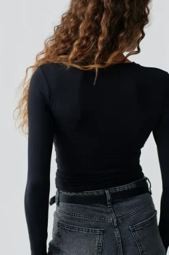 Gina Tricot oft touch v-neck top Svart Best