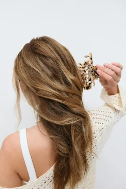 Gina Tricot Square hair clip Brun Outlet