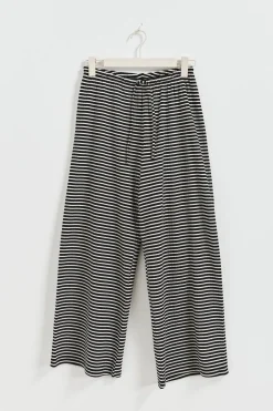 Gina Tricot triped oft trouer Hvit New