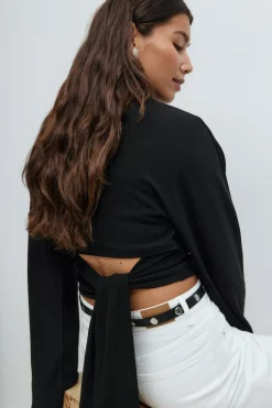 Gina Tricot Tie back wide eeve top Svart Hot