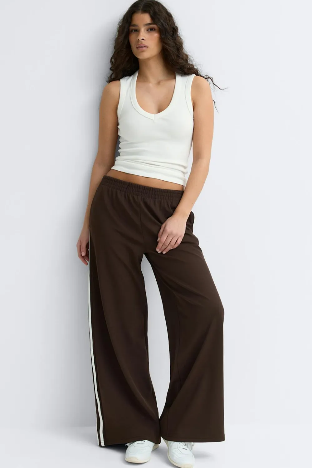 Gina Tricot Tight v-neck rib tank Hvit Discount