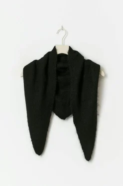 Gina Tricot Triangle scarf Svart Outlet