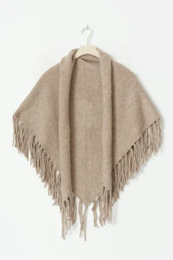 Gina Tricot Triangle scarf Beige Outlet