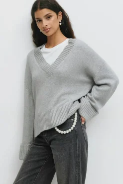 Gina Tricot V-neck knitted weater Grå Online