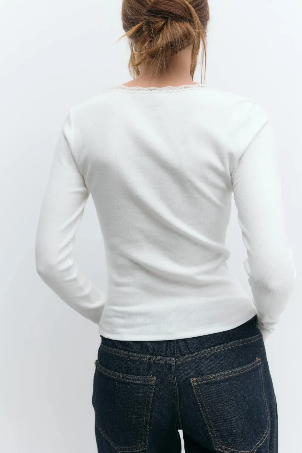 Gina Tricot V-neck ace detai top Hvit New