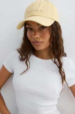 Gina Tricot Washed cotton cap Gul Sale