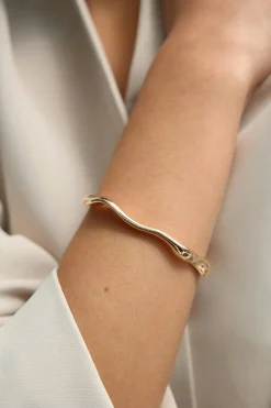 Gina Tricot Wavy gold bracelet Gull Online