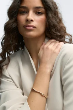 Gina Tricot Wavy gold bracelet Gull Online