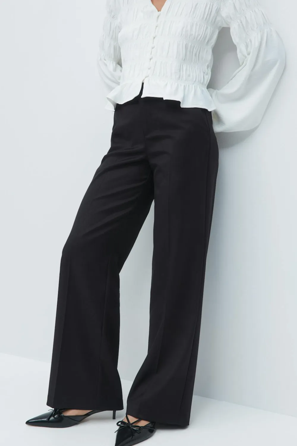 Gina Tricot Wide leg suit trousers Svart