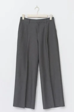 Gina Tricot Wide pleated trousers Grå Sale
