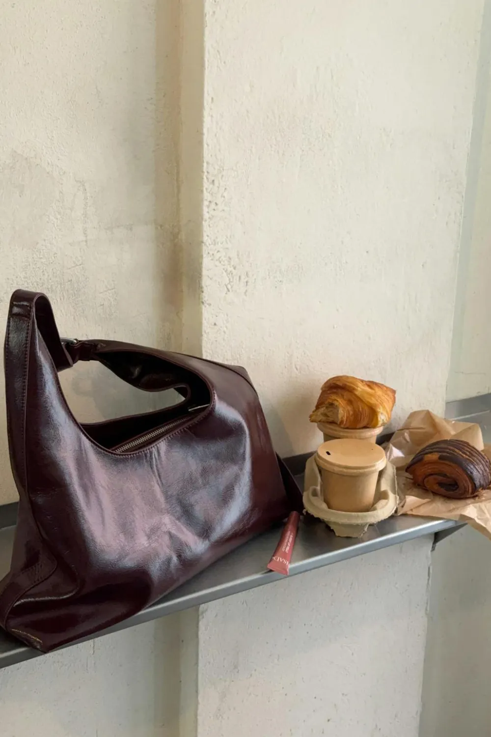 Gina Tricot Wide shoulder bag Lilla Hot