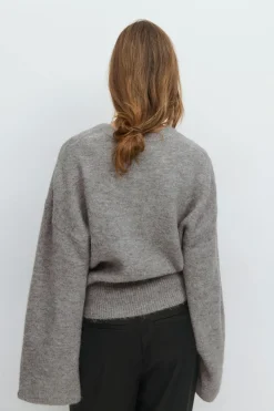 Gina Tricot Wide eeve knitted weater Grå