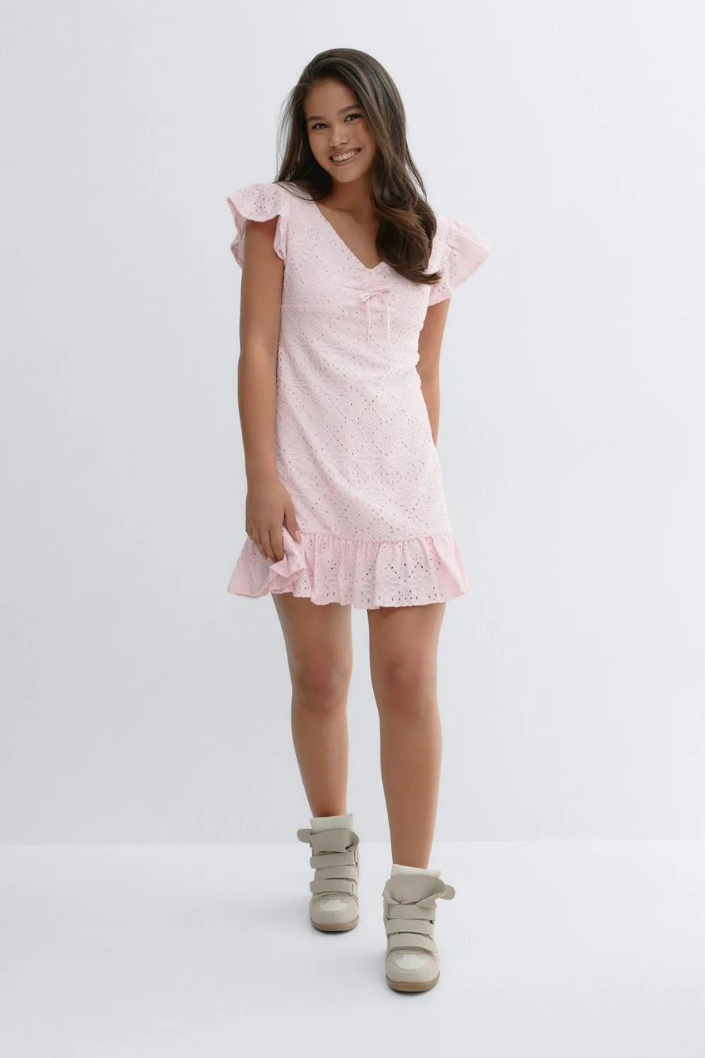 Gina Tricot Y broderie anglais dress Rosa Online