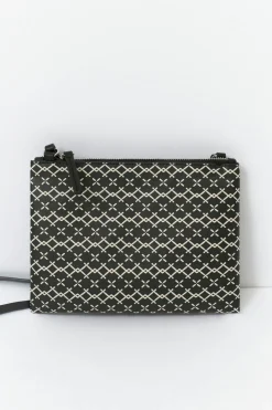 Gina Tricot Y clutch bag Svart New
