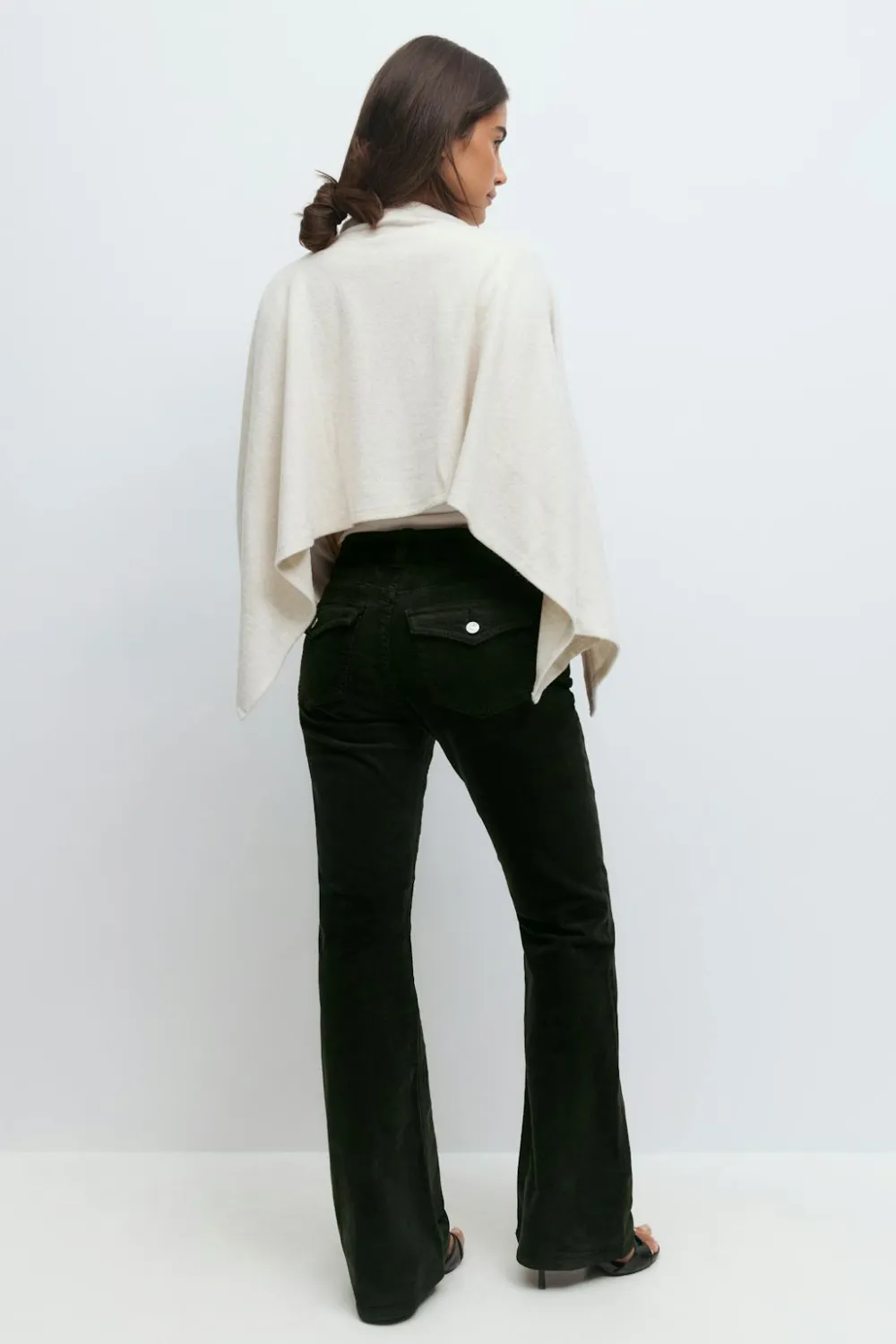 Gina Tricot Y2k low cord bootcut jeans Svart Clearance