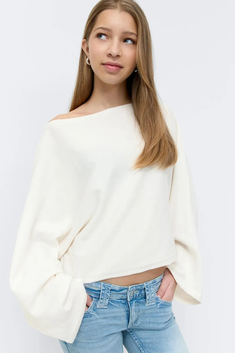 Gina Tricot Y knitted poncho top Hvit