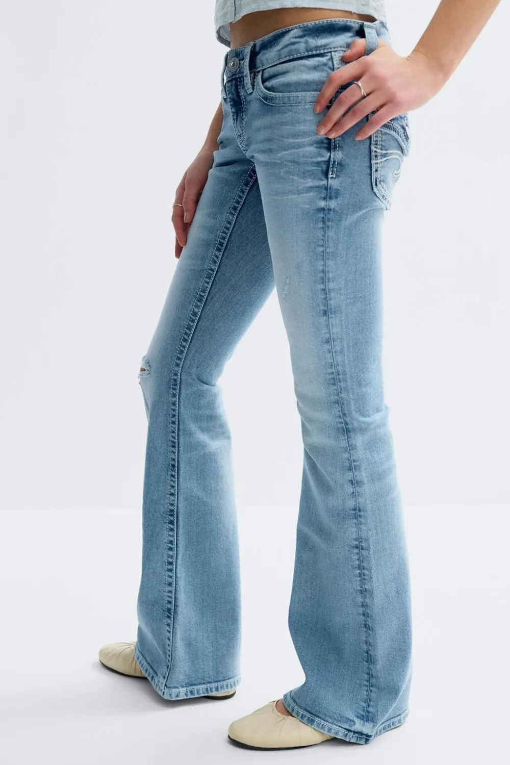 Gina Tricot Y one knee destroy jeans Blå Discount