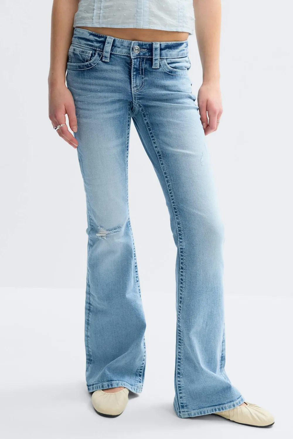 Gina Tricot Y one knee destroy jeans Blå Discount